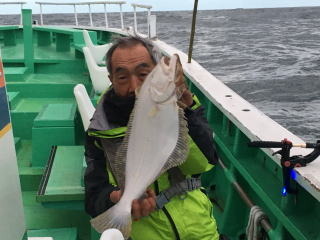 ヒラメ 6匹 の釣果 19年3月21日 第三潮丸 千葉 飯岡港 釣割