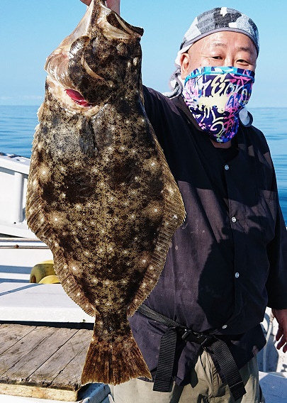ヒラメ2 10kg 6匹 の釣果 年8月5日 第1二三丸 千葉 釣割