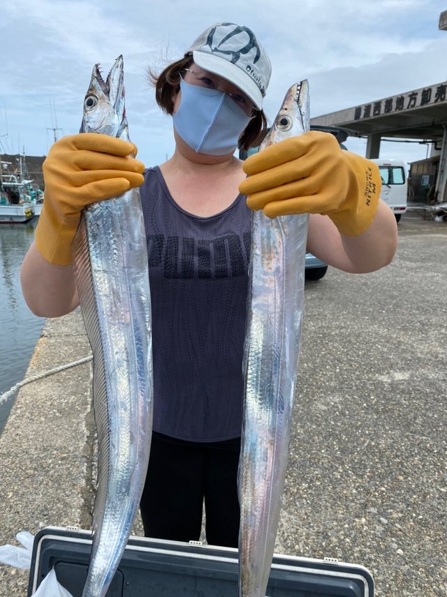 タチウオ108cm 30匹 の釣果 年9月17日 信照丸 千葉 勝浦松部港 釣り船予約 釣割