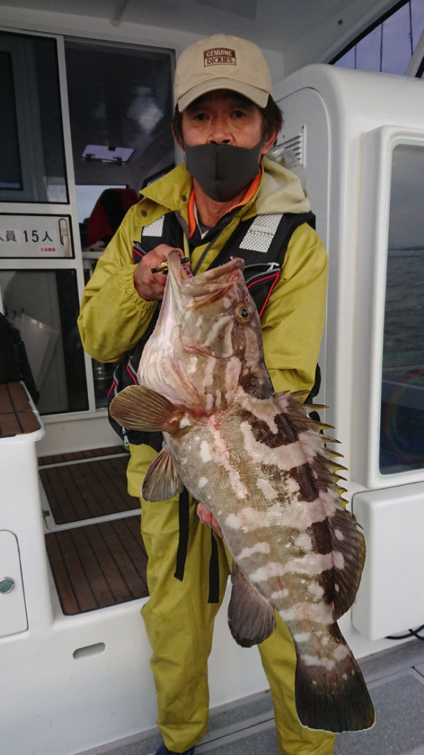クエ の釣果 年12月11日 宝生丸 福岡 大里漁港 釣り船予約 釣割