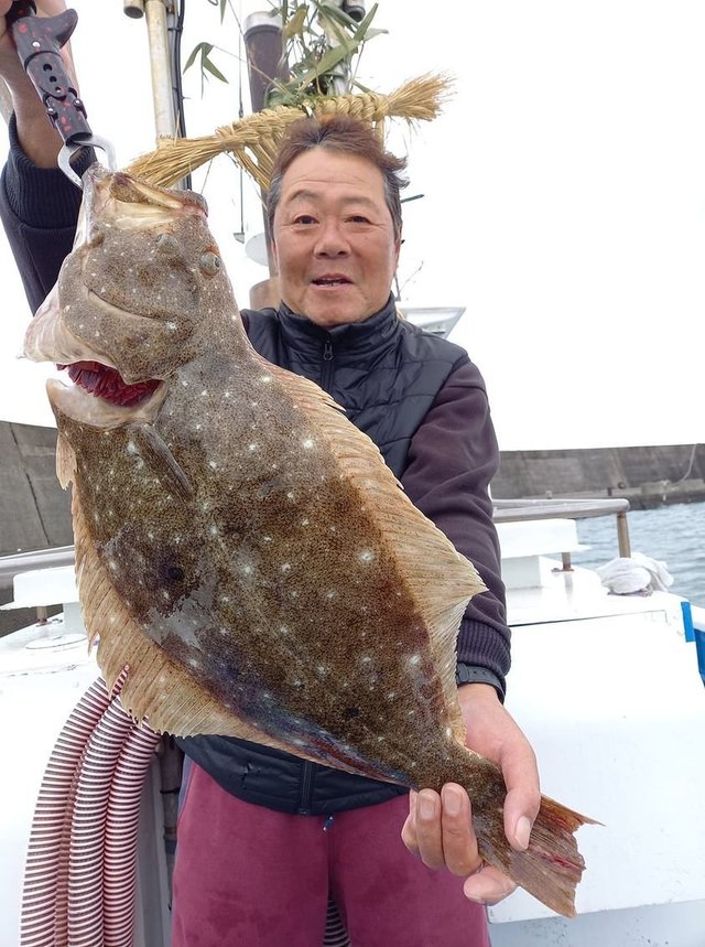 ヒラメ1 60kg 5匹 の釣果 21年1月6日 隆光丸 千葉 大原漁港 釣り船予約 釣割