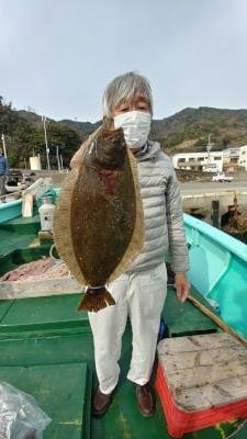 ヒラメ の釣果 21年2月12日 ビッグ秀丸 和歌山 大引港 船釣り予約 キャスティング船釣り予約