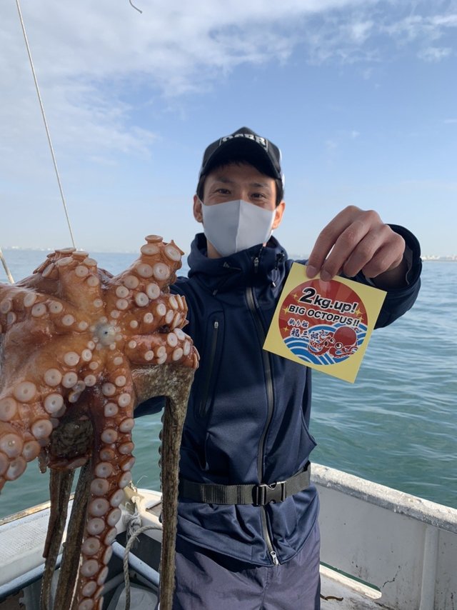 タコ2 40kg 5匹 の釣果 21年4月3日 釣り船 福三郎 兵庫 明石浦漁港 釣割