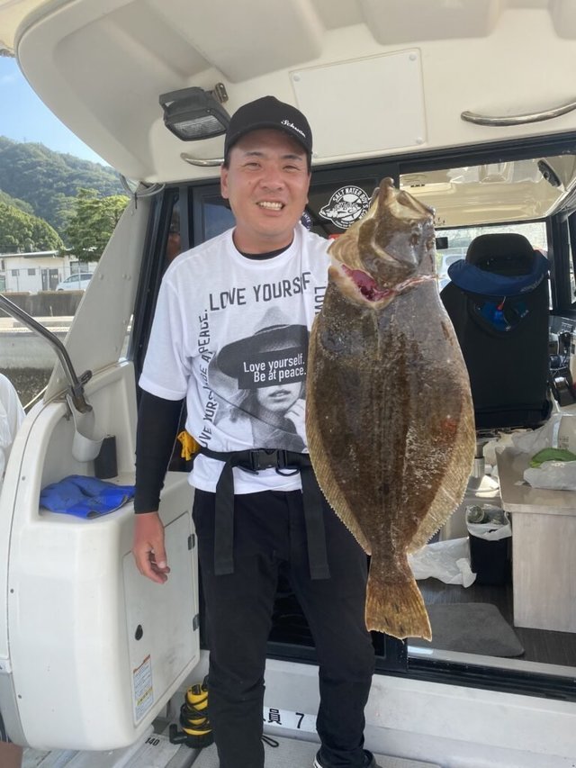 ヒラメ の釣果 21年7月29日 遊漁船kaishin 和歌山 黒江港 釣割 ヒラメ の釣果 21年7月29日 遊漁船kaishin 和歌山 黒江港 釣割