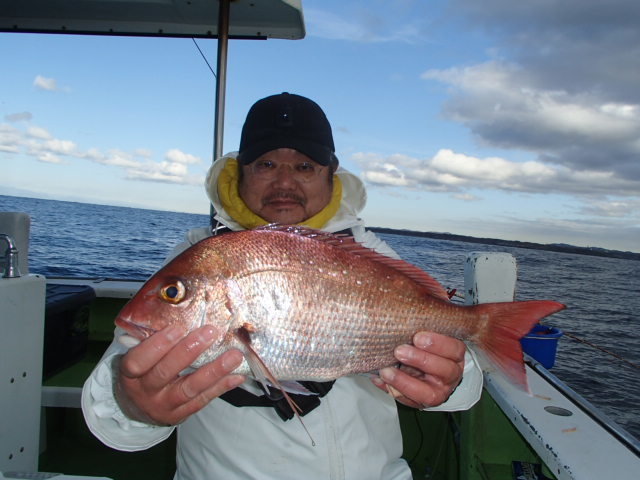 マダイ2 00kg 2匹 の釣果 22年1月13日 浜福丸 神奈川 釣割