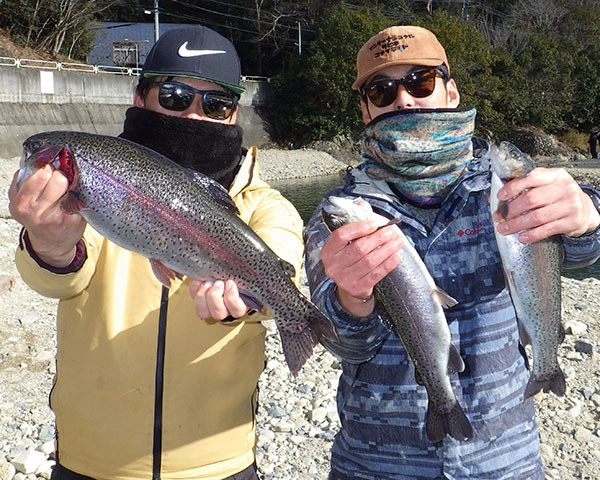 マス50cm の釣果 22年1月15日 猪名川北田原漁協 兵庫 猪名川 釣割