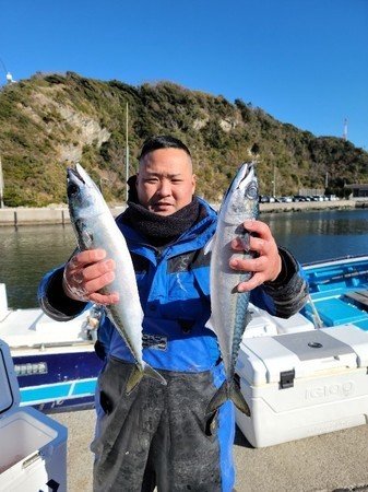 サバ の釣果 22年1月22日 二宮丸 神奈川 宮川港 船釣り予約 キャスティング船釣り予約