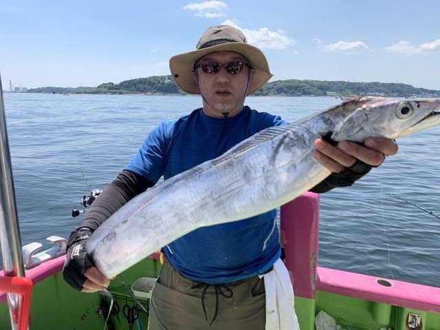 タチウオ125cm 17匹 の釣果 22年6月4日 小川丸 神奈川 大津漁港 船釣り予約 キャスティング船釣り予約
