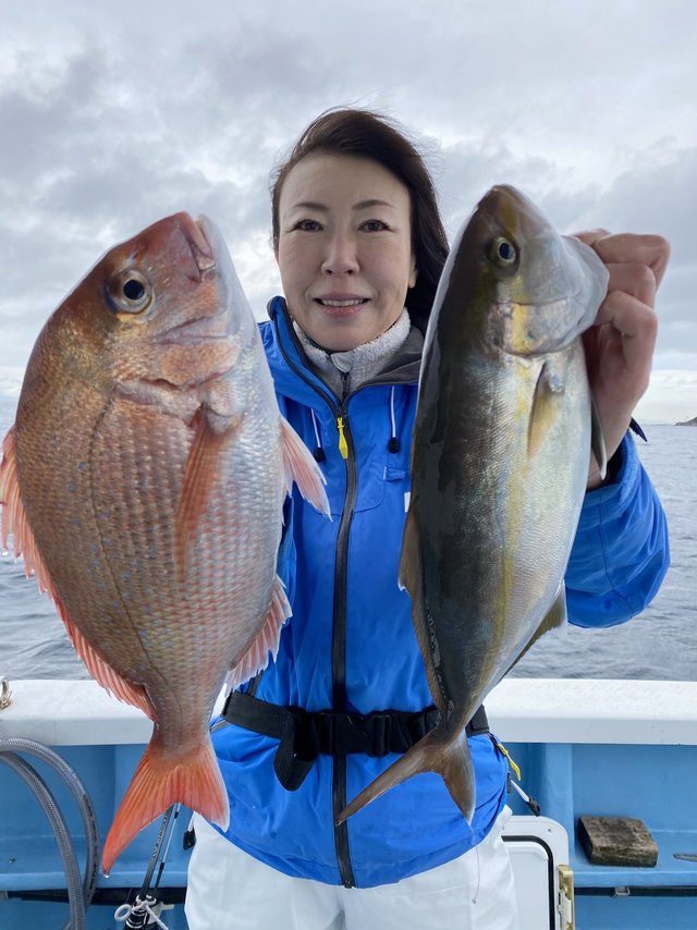 イサキ38cm！70匹！の釣果｜2022年11月26日｜志平丸（神奈川/佐島港