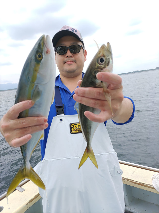 アジ(マアジ)・イナダ(ブリ)