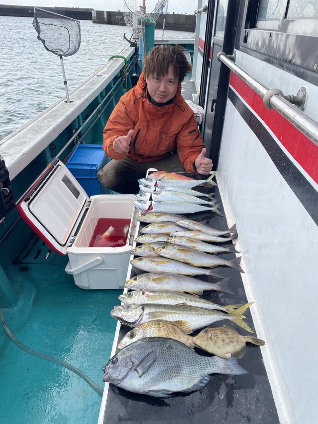 グレ(メジナ)・メイチダイ・ヤイトガツオ(スマ)