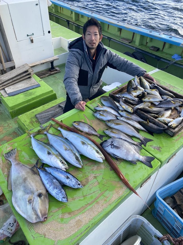 イシダイ・イナダ(ブリ)・イサキ・ヒラソウダ・ウスバハギ・アカヤガラ