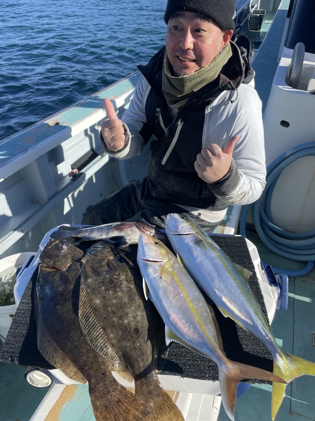 イナダ(ブリ)・カンパチ・ヒラメ