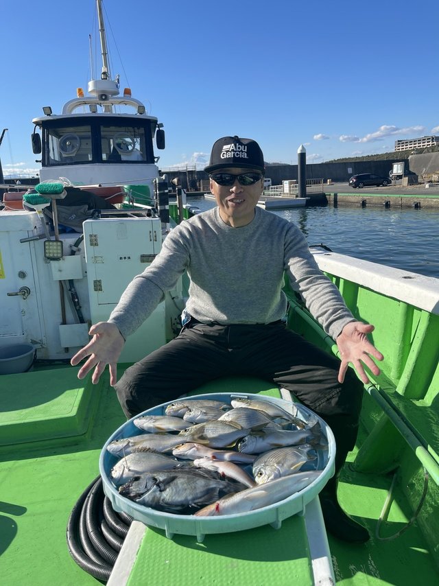 ヘダイ・イシダイ・アジ(マアジ)・イナダ(ブリ)・カンパチ・アマダイ(アカアマダイ)