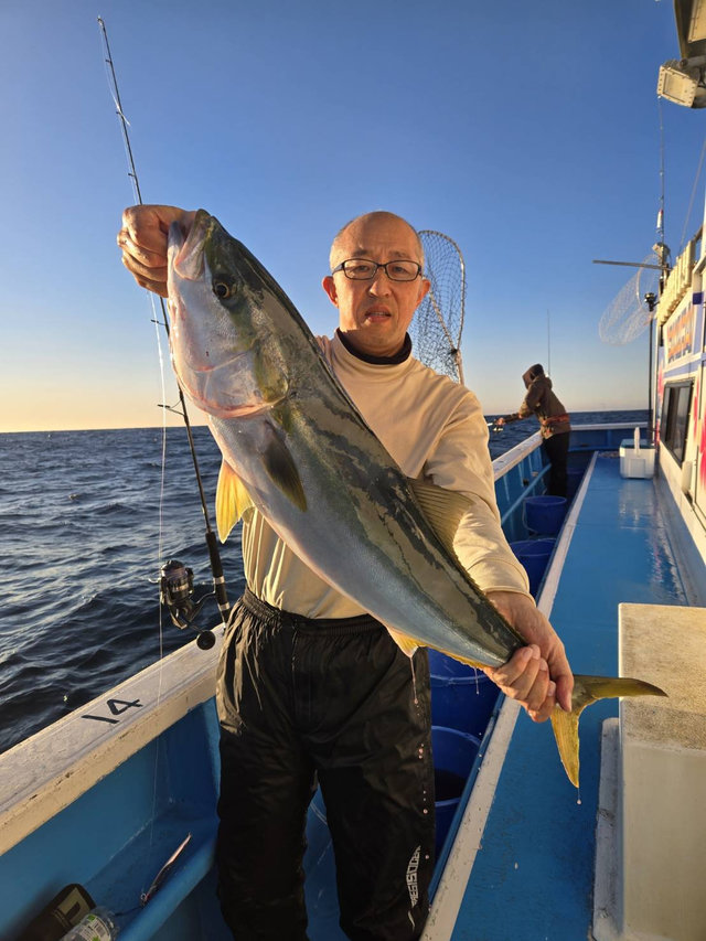 イナワラ(ブリ)