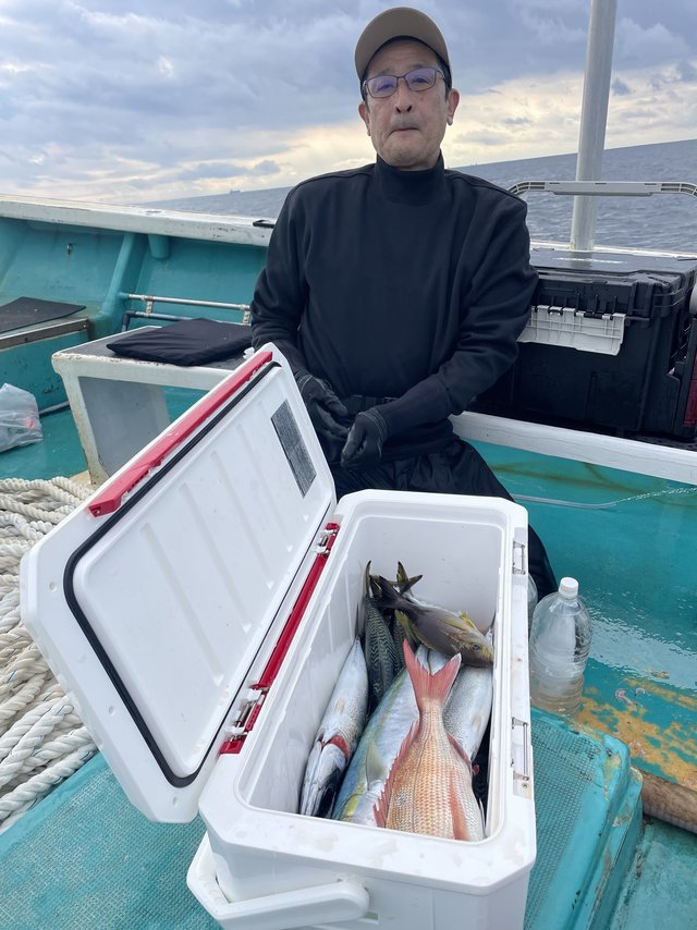 マダイ・ハマチ(ブリ)