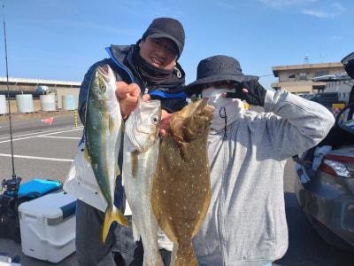 スズキ・イナダ(ブリ)・ヒラメ