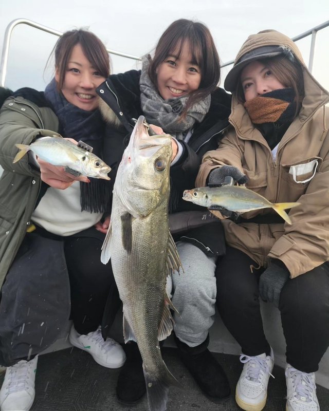 シーバス(スズキ)・アジ(マアジ)