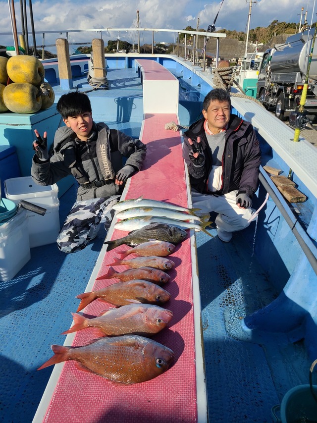 マダイ・イナダ(ブリ)