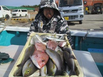 マダイ・ヘダイ・アジ(マアジ)・イサギ(イサキ)