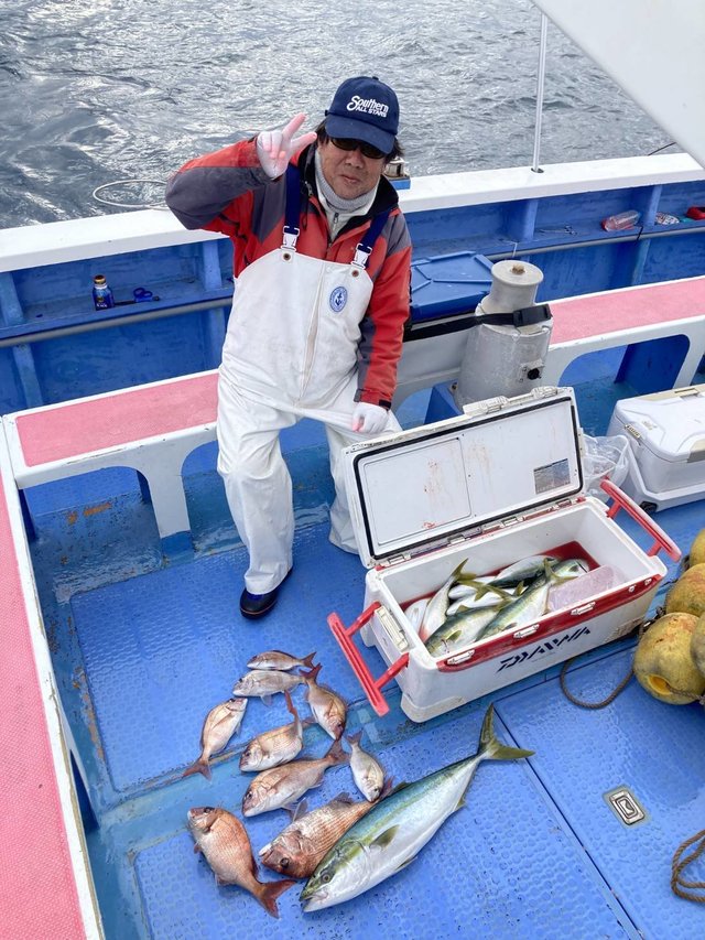 マダイ・イナダ(ブリ)