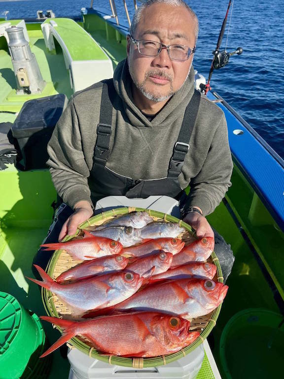 キンメ(キンメダイ)・シロムツ(オオメハタ)