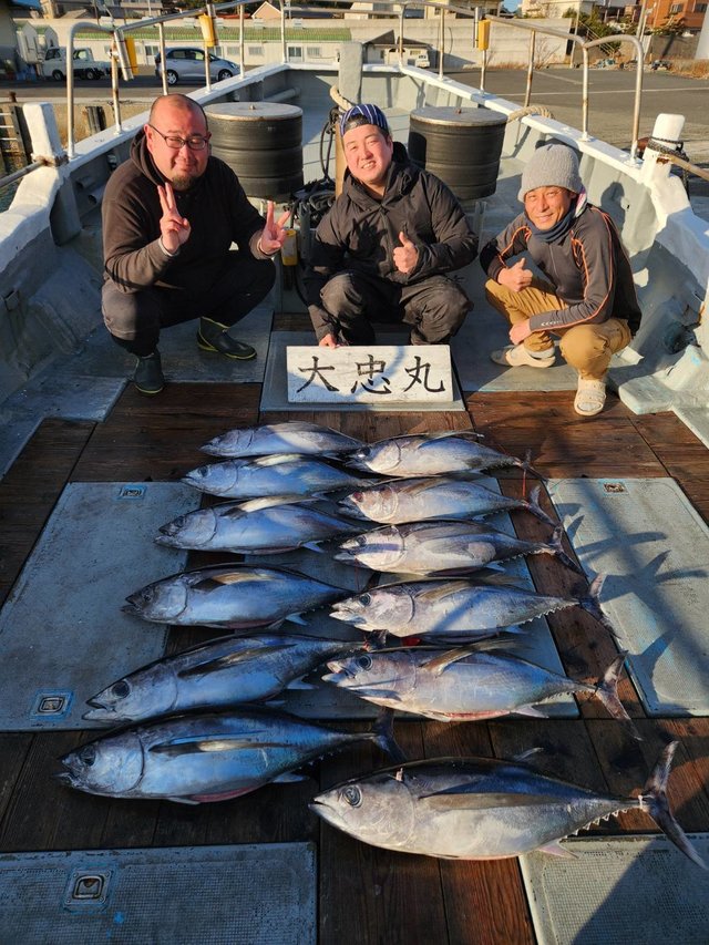 トンボ(ビンナガ)