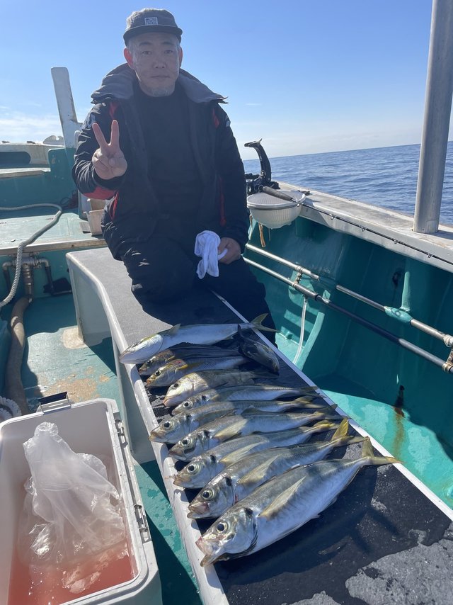 マアジ・ハマチ(ブリ)・メイチダイ