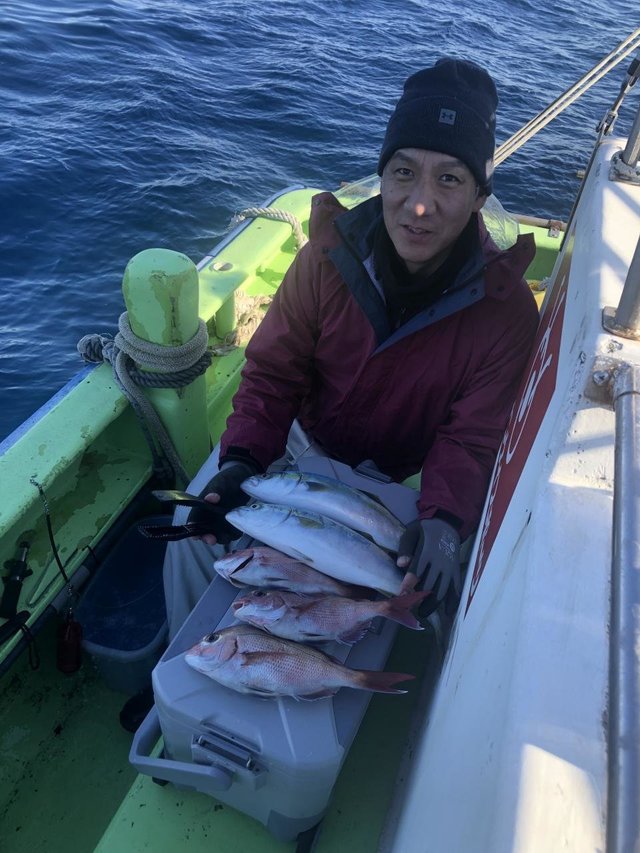 マダイ・イナダ(ブリ)