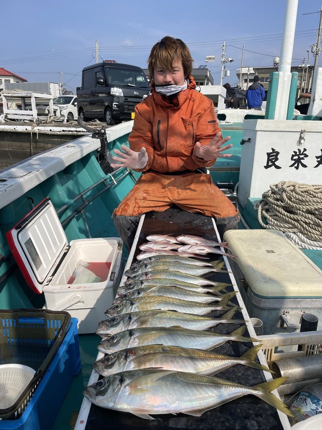 マダイ・マアジ