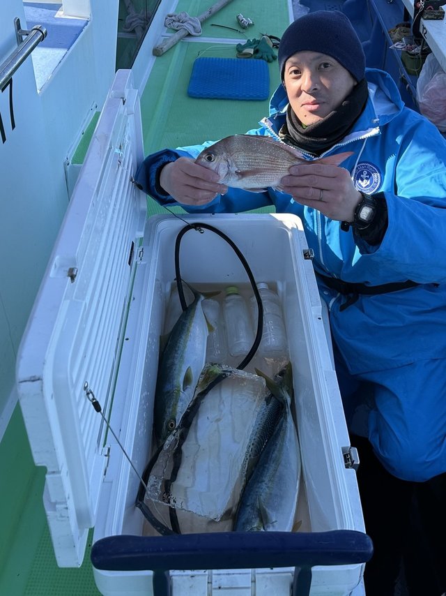 マダイ・イナダ(ブリ)