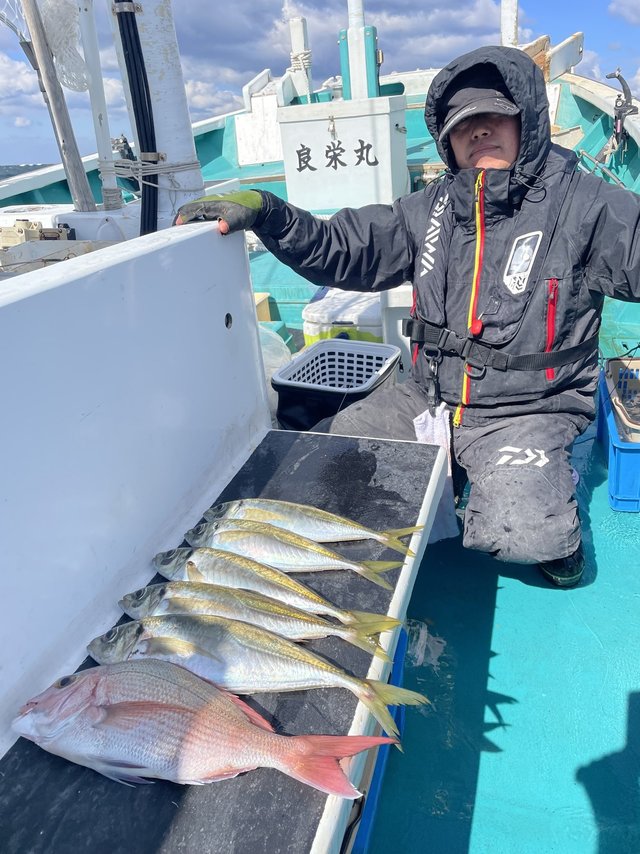 マダイ・マアジ