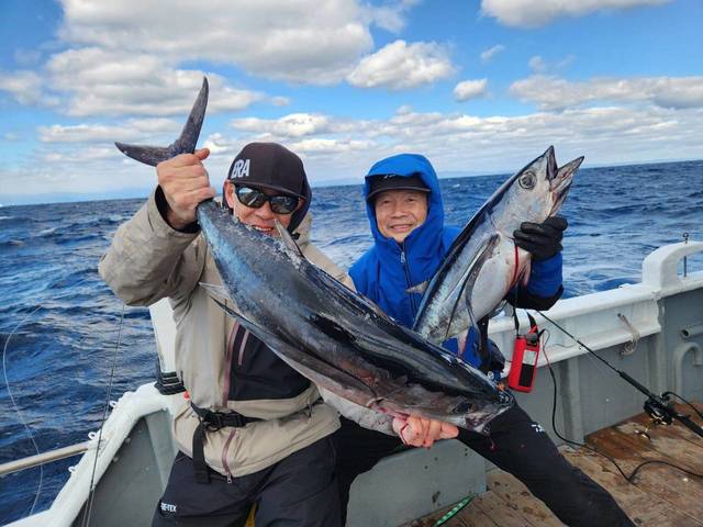 トンボ(ビンナガ)