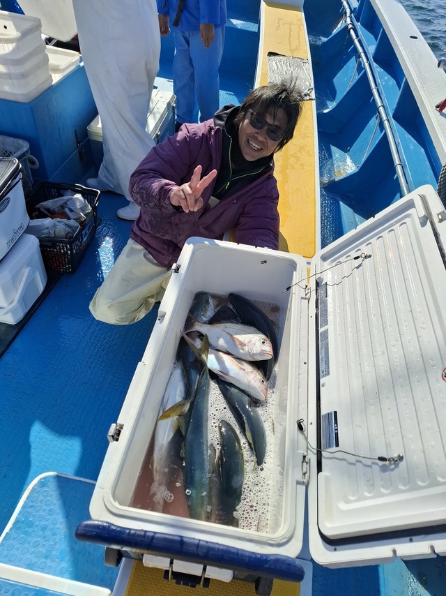 マダイ・イナダ(ブリ)