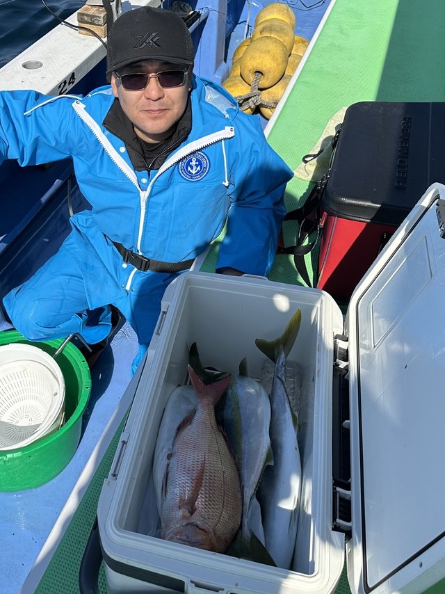 マダイ・イナダ(ブリ)