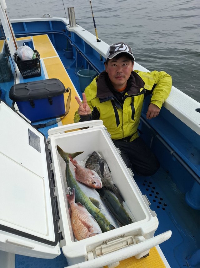 マダイ・クロダイ・イナダ(ブリ)