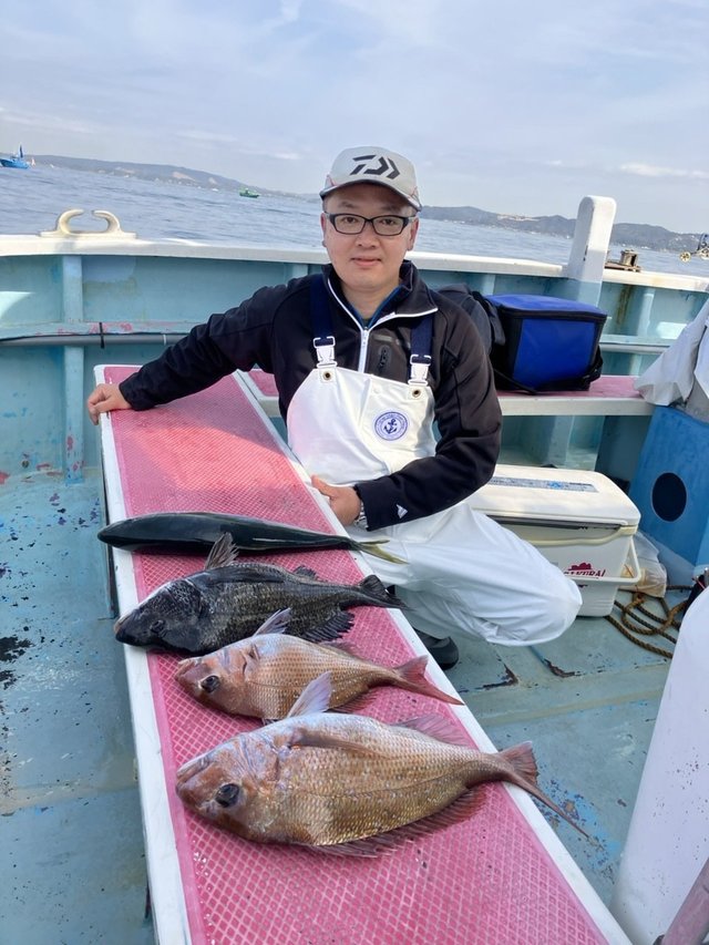 マダイ・イナダ(ブリ)