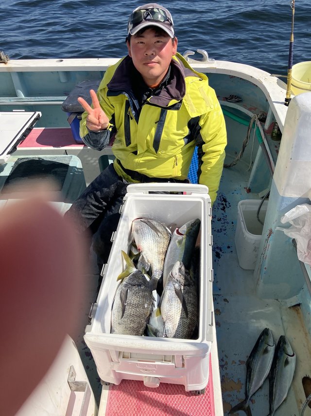 クロダイ・イナダ(ブリ)