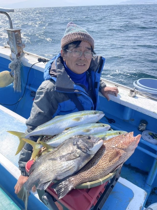 クロダイ・オオモンハタ・イナダ(ブリ)