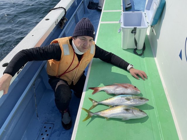 マダイ・イナダ(ブリ)