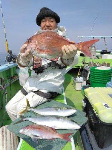 マダイ・イナダ(ブリ)