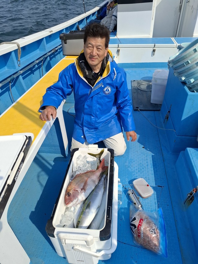 マダイ・イナダ(ブリ)