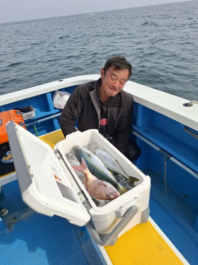 マダイ・イナダ(ブリ)