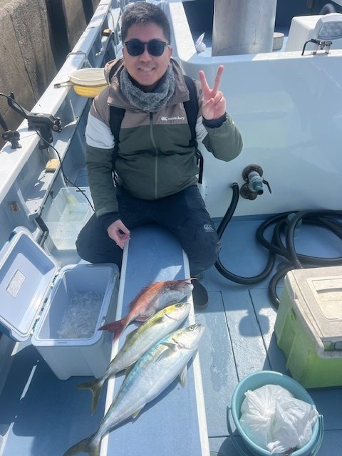 マダイ・イナダ(ブリ)