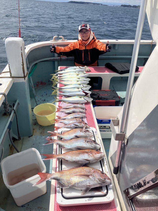 マダイ・イナダ(ブリ)