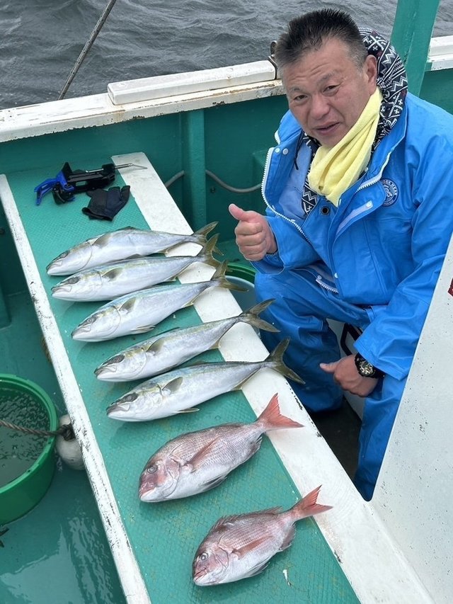 マダイ・イナダ(ブリ)