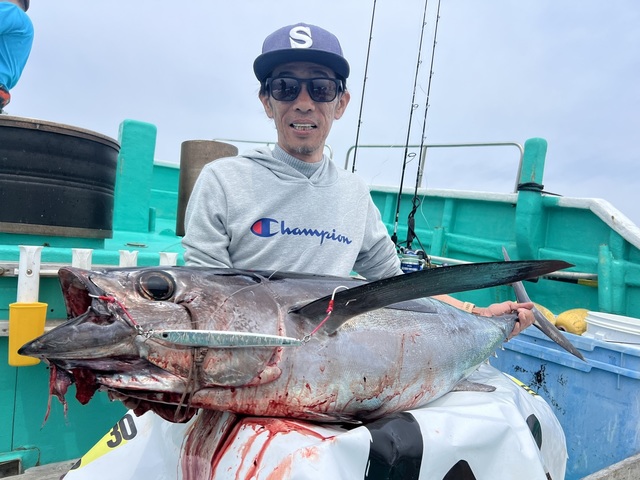 ビンチョウマグロ(ビンナガ)