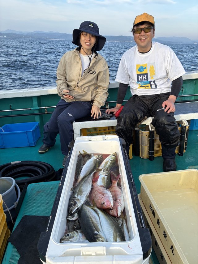 マダイ・マアジ