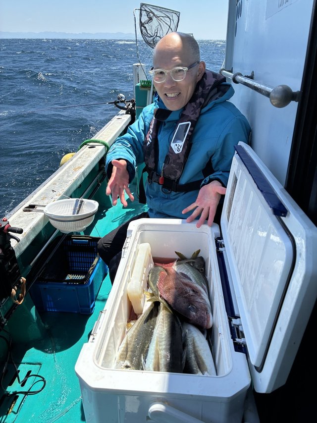 マダイ・マアジ