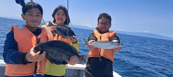 チヌ(クロダイ)・アジ(マアジ)